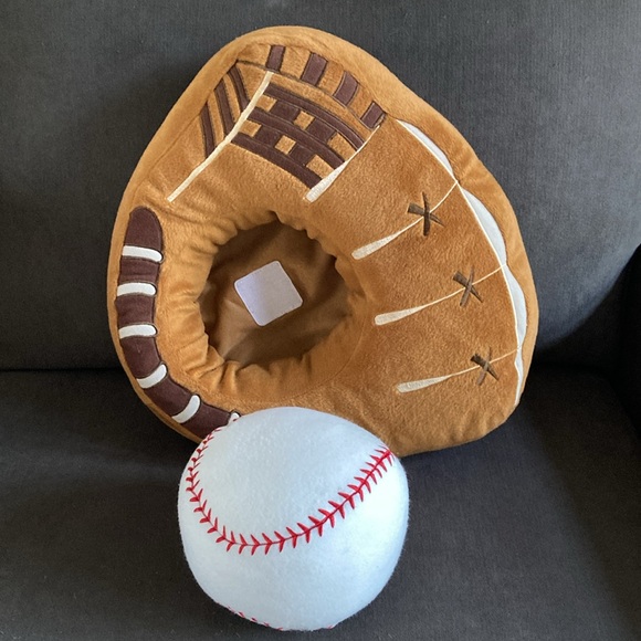 Vintage Baseball Glove & Ball Plush Pillow with Removable Ball - Picture 3 of 4